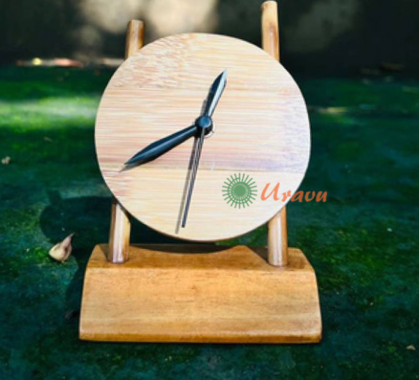 Bamboo Table Clock – Timeless Elegance in Natural Form